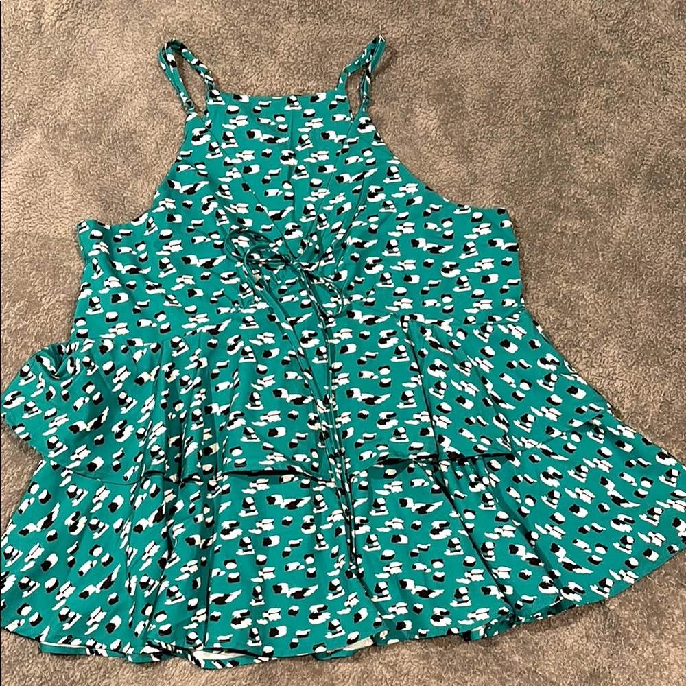 Amazon Peplum Like Tank Top. Size 1L.